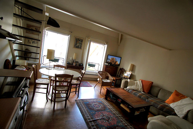 La pièce à vivre avec le salon