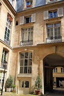 Fenêtre du studio 3ème gauche