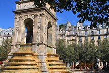 Fontaine des Innocents