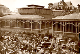 Les Halles de Baltard vers 1920
