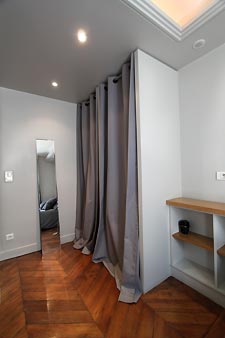 Entrée chambre avec penderie
