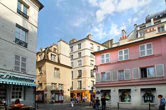 Rue de L'Abbaye et les venelles derrière St Germain