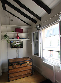 La vieille malle et le coin TV (bouquet Free)